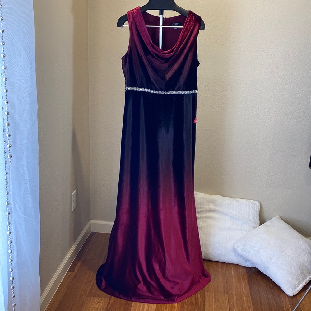 IGNITE EVENINGS DRESS SIZE 12